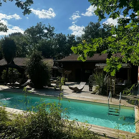 Au Bois Flotte Bed & Breakfast